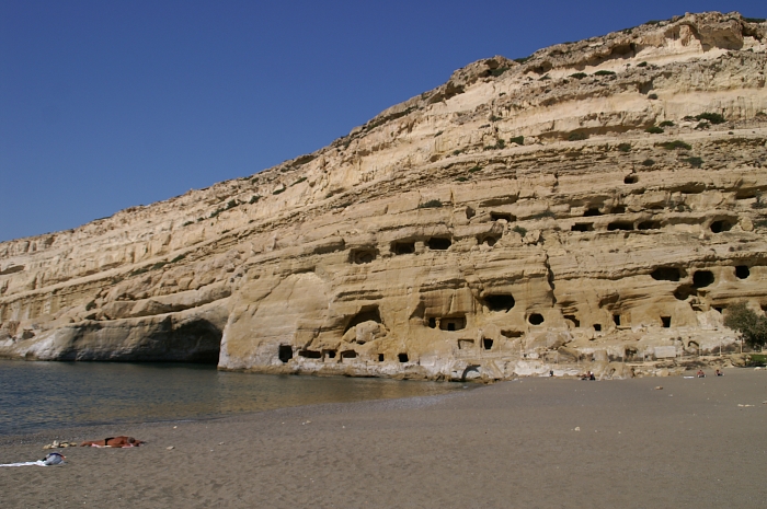 PICT1371 small MATALA CAVE CLIFF.jpg - 277187 Bytes